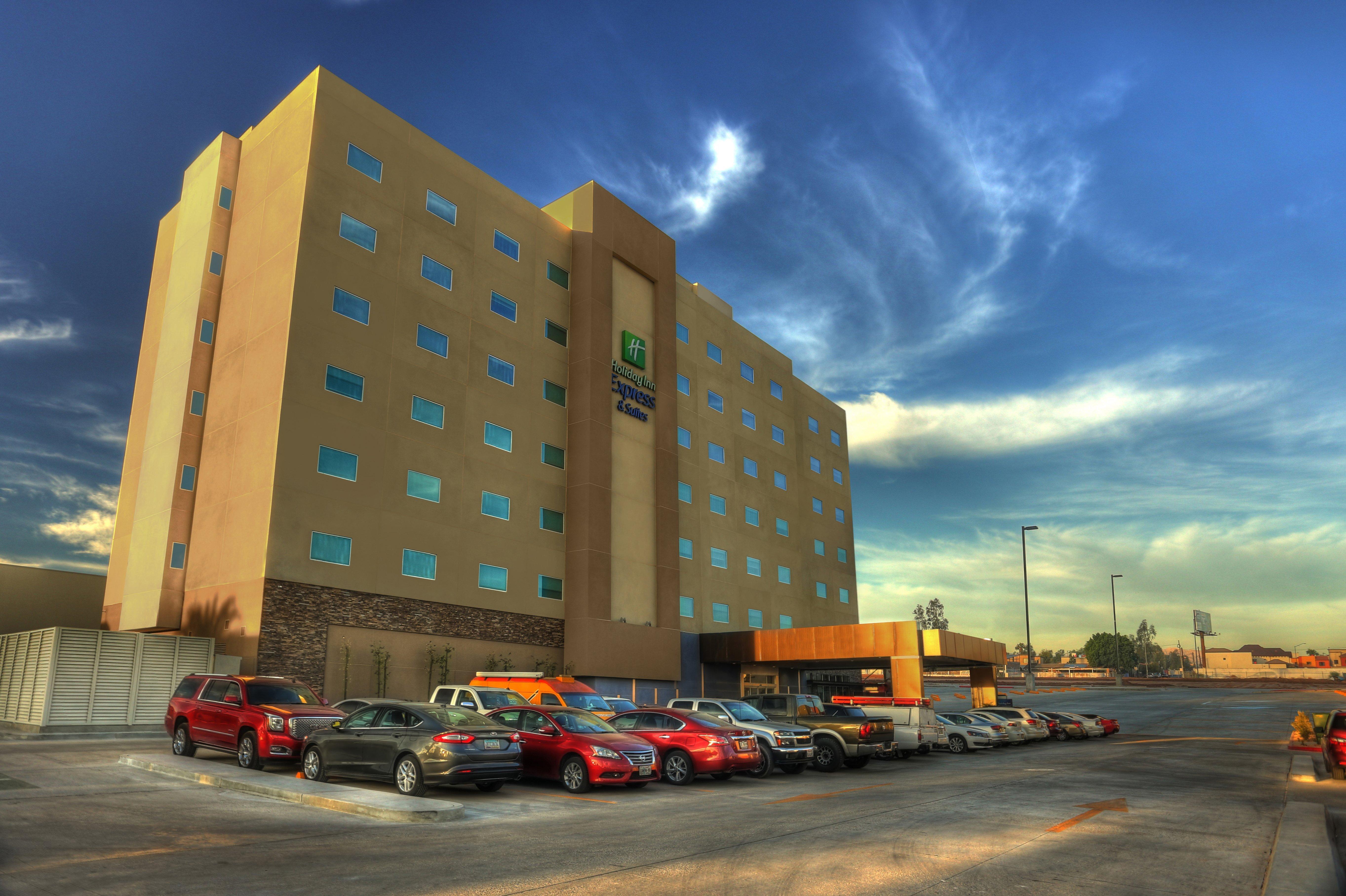Holiday Inn Express & Suites Mexicali By Ihg Екстериор снимка