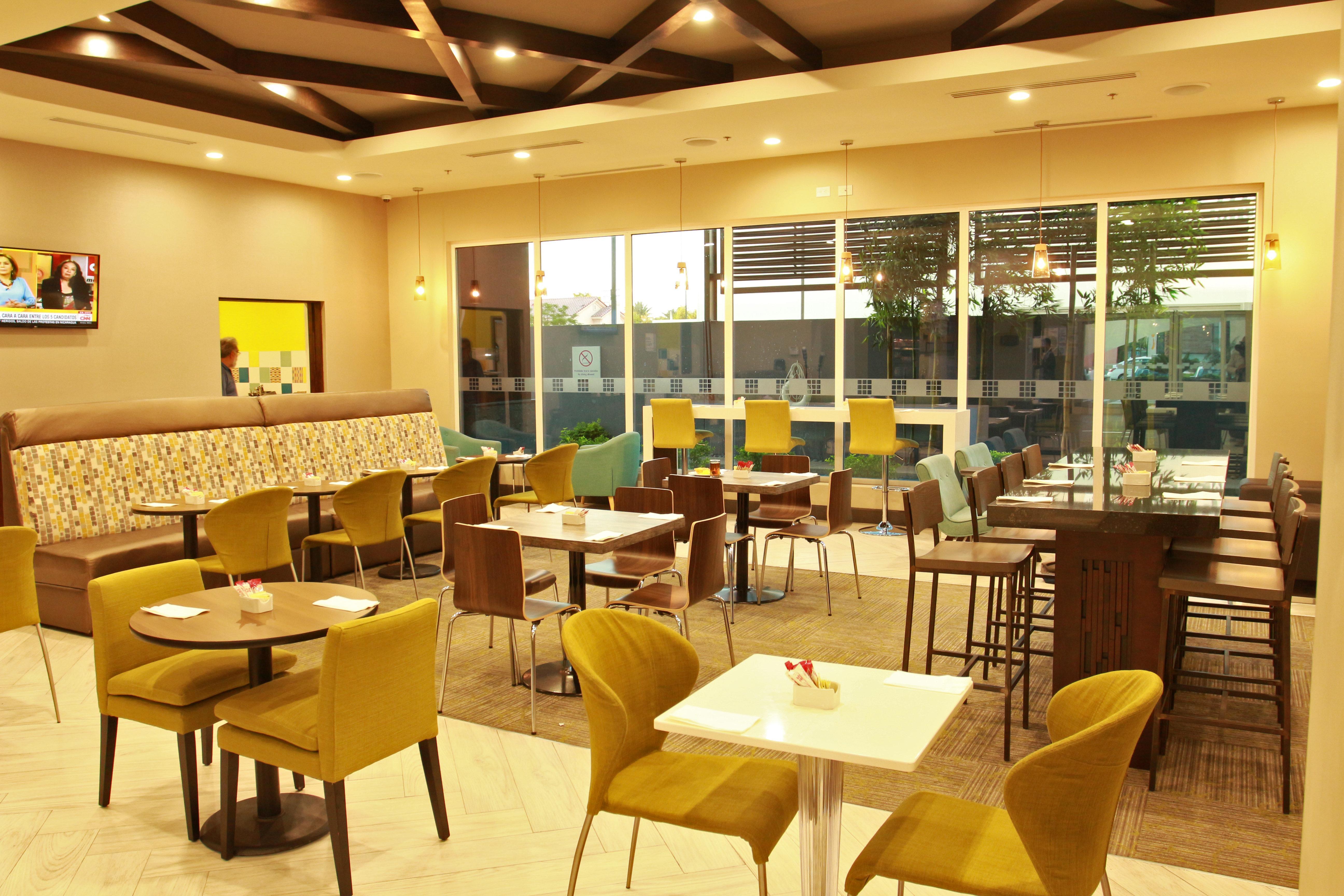 Holiday Inn Express & Suites Mexicali By Ihg Екстериор снимка
