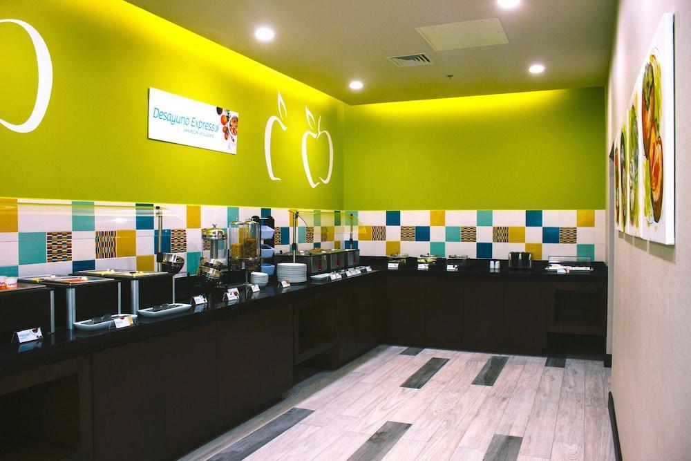 Holiday Inn Express & Suites Mexicali By Ihg Екстериор снимка